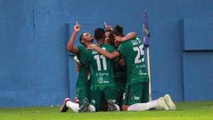 Manaus-AM 2 x 0 Santos-AP - Gavião vence e avança na liderança do Grupo A2