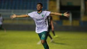 Floresta-CE 3 x 0 Santa Cruz-RN - Artilheiro mantém Verdão vivo na Série D