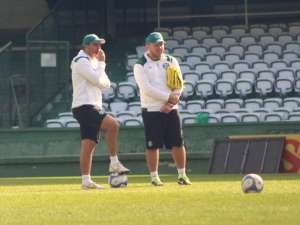 Série B: Na corda bamba, treinador define futuro no Coritiba em Campinas