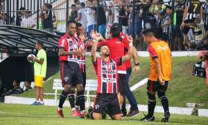 SÉRIE C: ​Ferroviário dispara na liderança e Náutico entra no G4