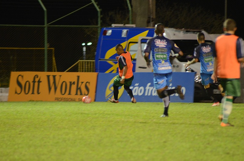 Copa Paulista: De olho na estreia, Comercial vence time da Segundona em jogo-treino