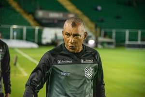 Série B: Técnico vê evolução gradativa do Figueirense e já mira o G4