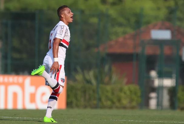 Série B: América-MG acerta contratação de meia do São Paulo