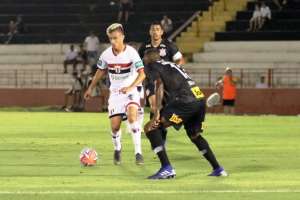 Ponte Preta encaminha venda de atacante para rival da Série B