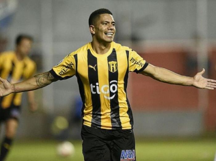 Gamarra tem 30 anos e vinha defendendo o Guaraní, do Paraguai