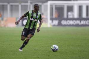 Chapecoense mira contratação de ex-Ponte que está em time da Série B