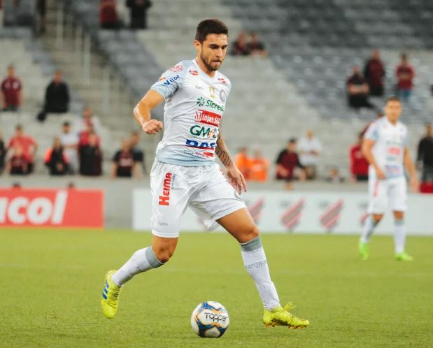 Série B: Sem ser aproveitado, lateral é dispensado pelo Operário