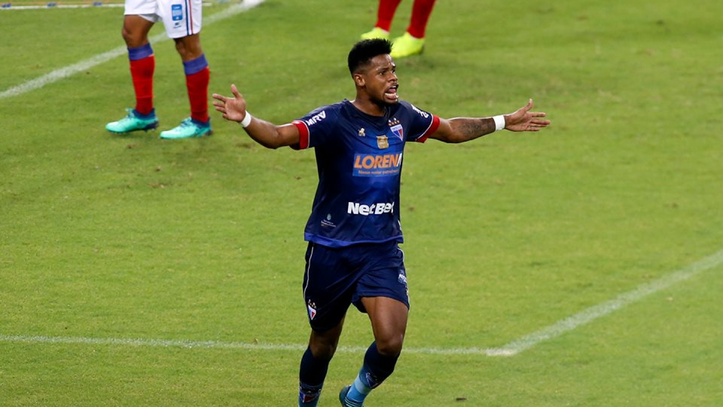 Fortaleza recebe oferta estrangeira e pode vender destaque Júnior Santos