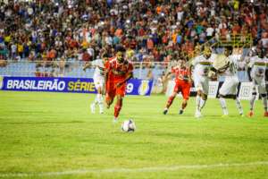 Imperatriz 3 x 0 Sampaio Corrêa - Cavalo derruba rival e aumenta tabu dentro de casa