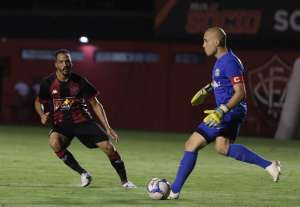 Série B: Elenco foca em jogo a jogo para tirar Vitória da degola