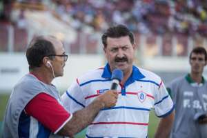 Eliminado da Série D, técnico que levou 7 a 1 na Copa do Brasil assume líder da Série C