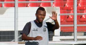 Série B: Vitória encaminha acerto com meia-atacante ex-Ponte, Flamengo e Fluminense