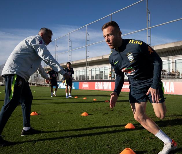 Arthur é titular absoluto do esquema de Tite - Lucas Figueiredo/CBF