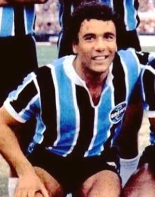 Morre em Porto Alegre campeão brasileiro com o Grêmio em 1981