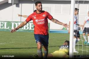 Série B: Atacante que disputou a Libertadores está próximo do Operário