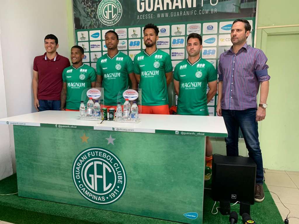 Guarani apresenta Vitor Feijão, Michel Douglas, Bruno Silva e Filipe Cirne. (Foto: João Marcos Carneiro)
