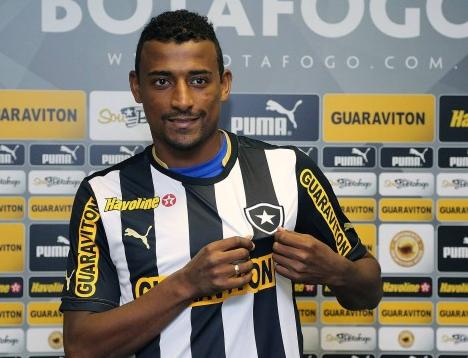 Elias foi destaque no Botafogo em 2013. (Foto: Divulgação/Botafogo)