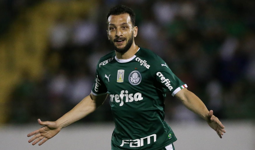 Revelado no Guarani, zagueiro do Palmeiras diz que não pensa em voltar