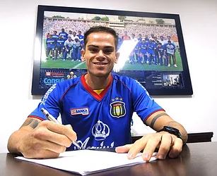 Copa Paulista: Ex-zagueiro do Sport renova com São Caetano: ‘Felicidade muito grande’