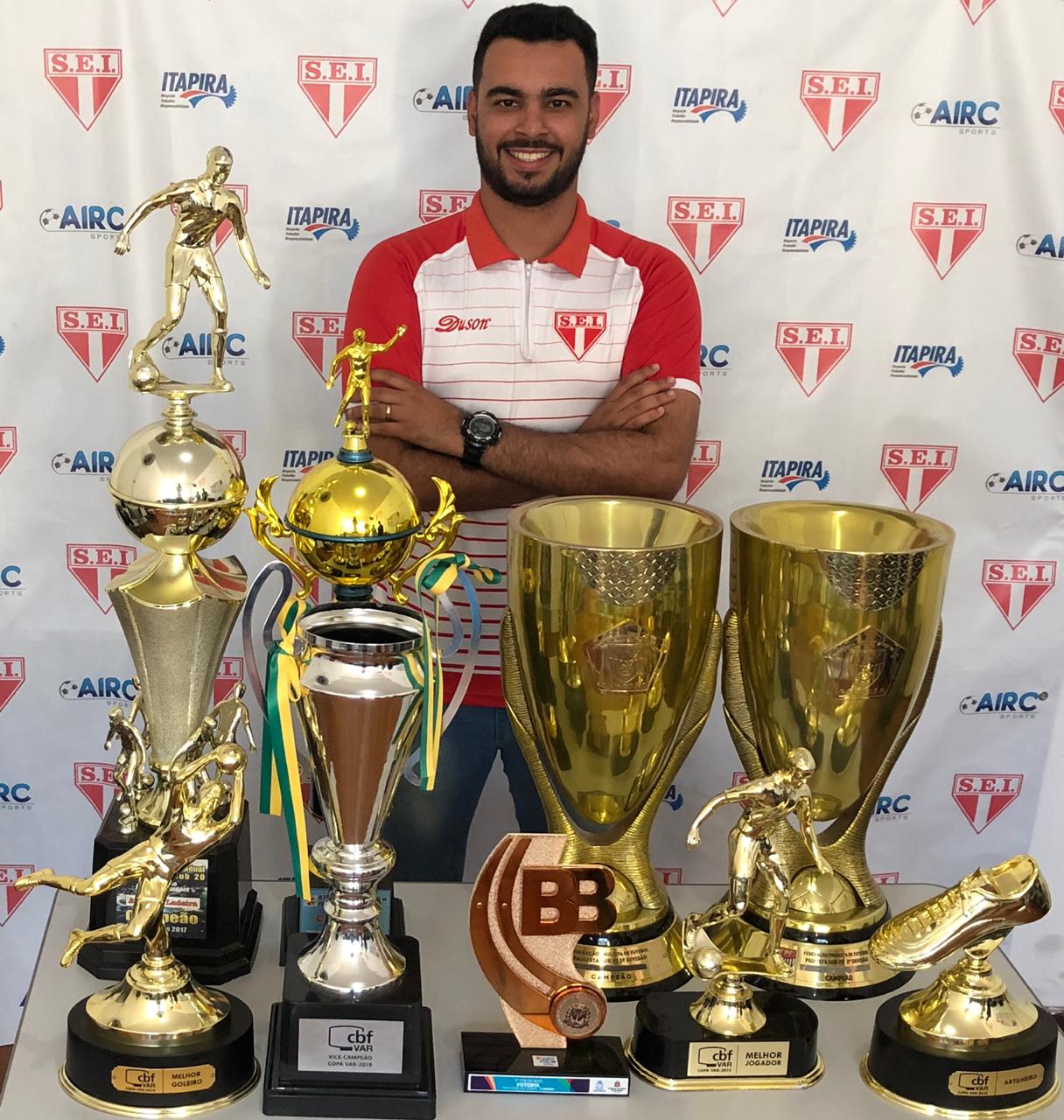 Segundona: Aos 23 anos, diretor acumula títulos e sonha com acesso pela Itapirense