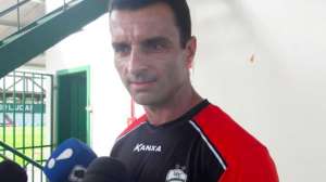 Mesmo na zona de rebaixamento, técnico elogia desempenho de time da Série C