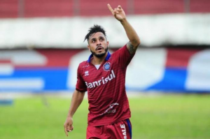 Destaque da Série D encaminha acerto com time que está na briga pelo G4 na Série B