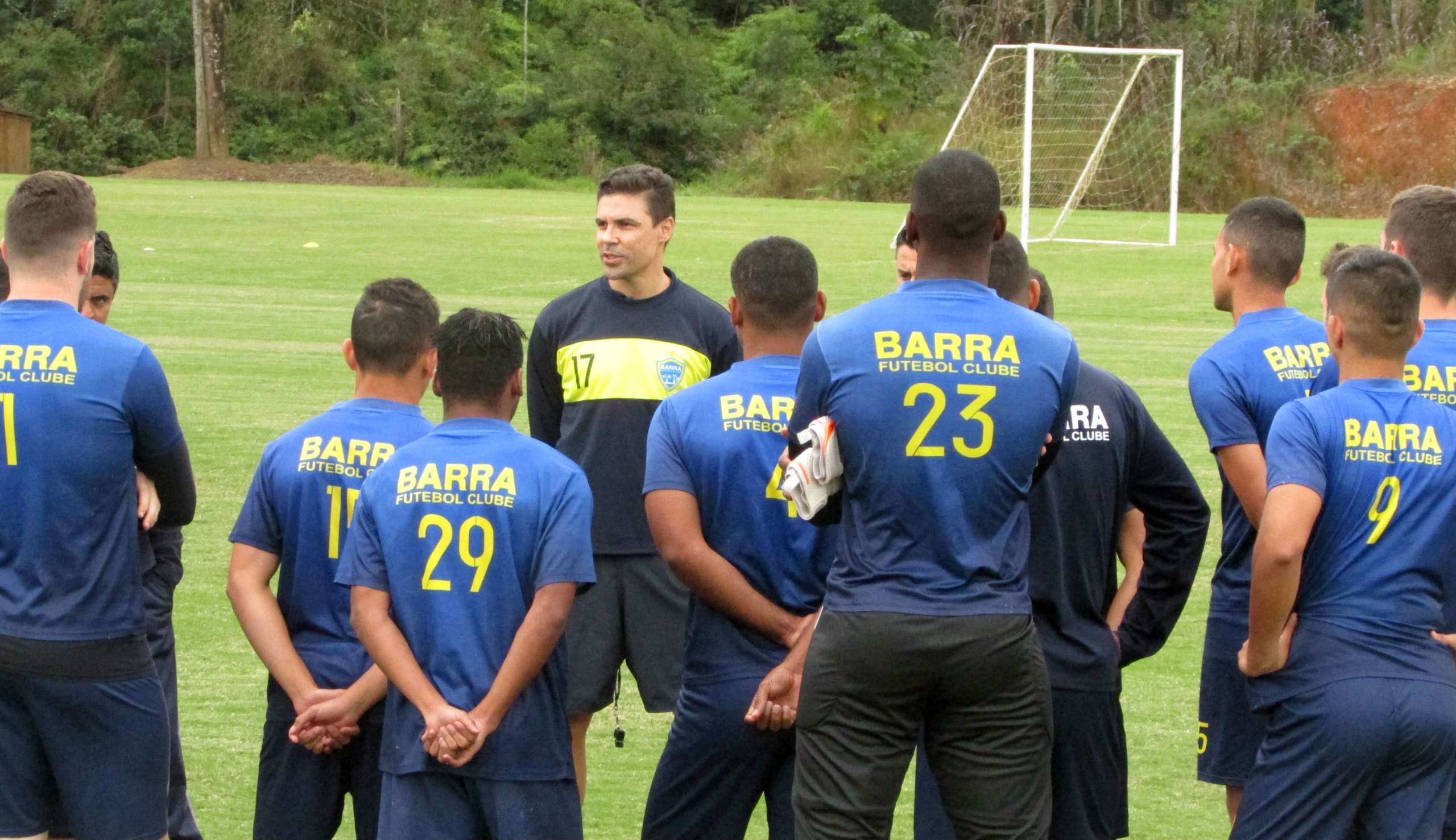 Ídolo do Inter deixa time da Série D e assume comando do Brasil-RS
