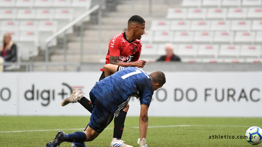BRASILEIRO SUB-20: Vasco e Grêmio vencem fora; Galo deixa vitória escapar