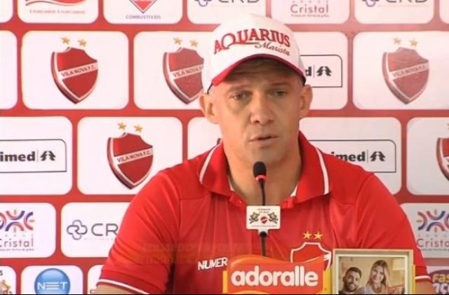 Treinador foi desligado após derrota para o Atlético-GO