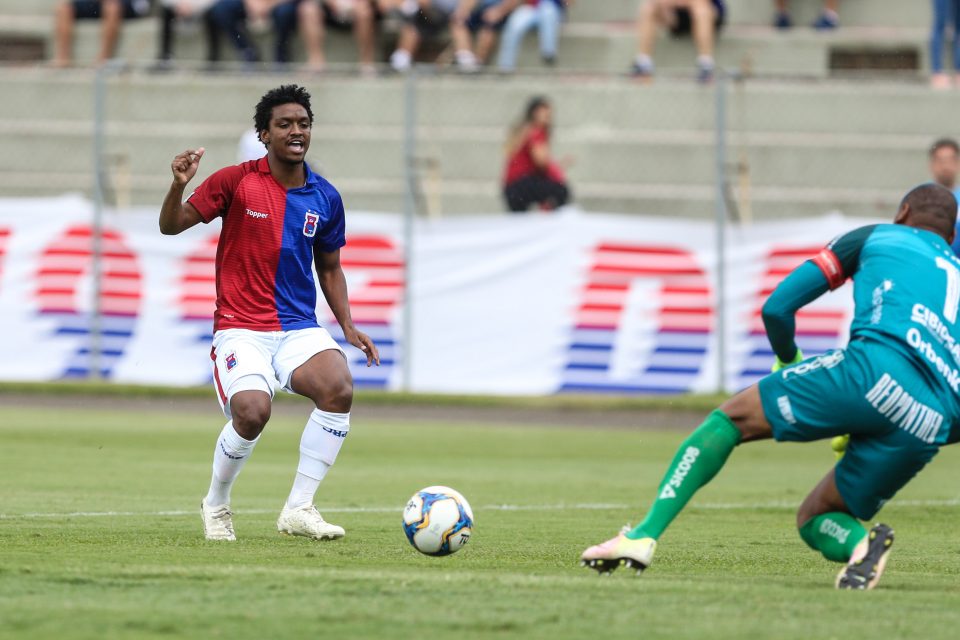 Série B: Atacante do Paraná tem acerto encaminhado com São Bento