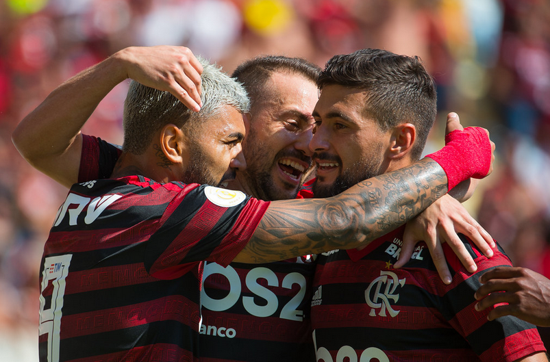 Copa do Brasil tem Flamengo como favorito e Cruzeiro e Palmeiras com vantagens