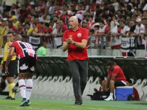 Série C: Técnico do Naútico comemora vitória sobre o líder, mas não quer empolgação