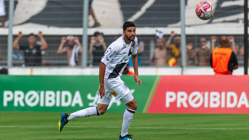 Ponte perde dupla para jogo contra Bragantino e promete reforços para Série B
