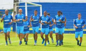Argel deve escalar CSA mais ofensivo com três atacantes contra o Athletico-PR