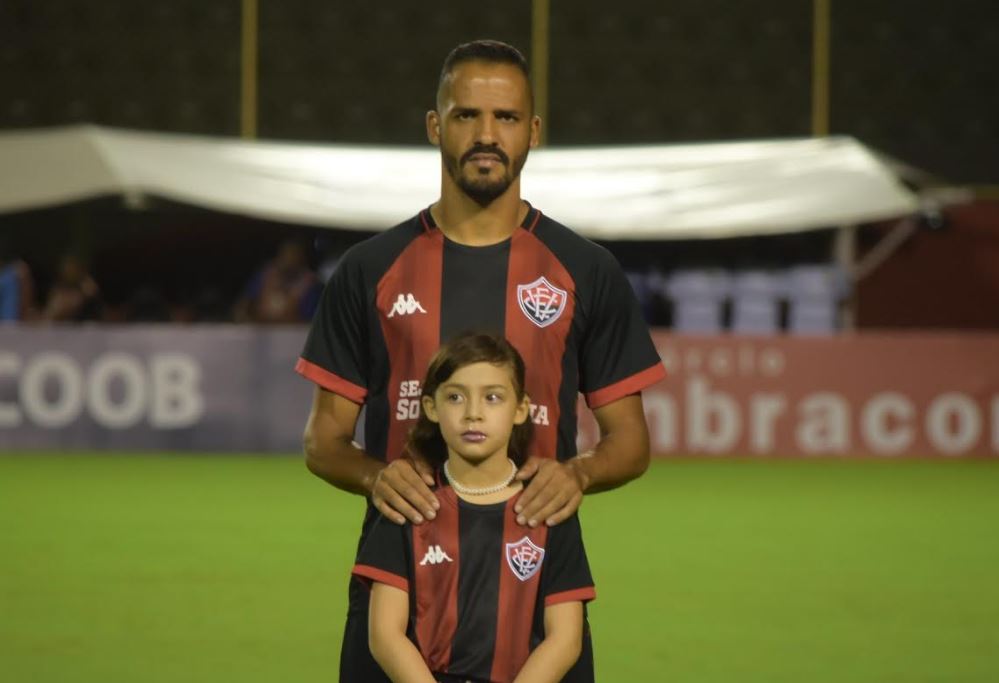 Série B: Com novidades, Vitória relaciona jogadores para encerrar jejum