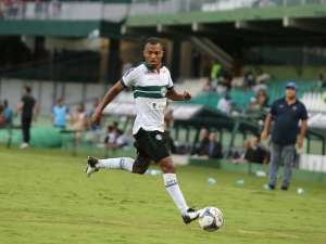 CSA tenta tirar ex-volante da Ponte Preta de time da Série B