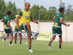 CSA anuncia contratação de João Vitor, ex-volante do Palmeiras