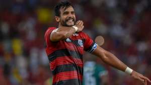 Ceifador deve deixar futebol chinês para reforçar gigante brasileiro