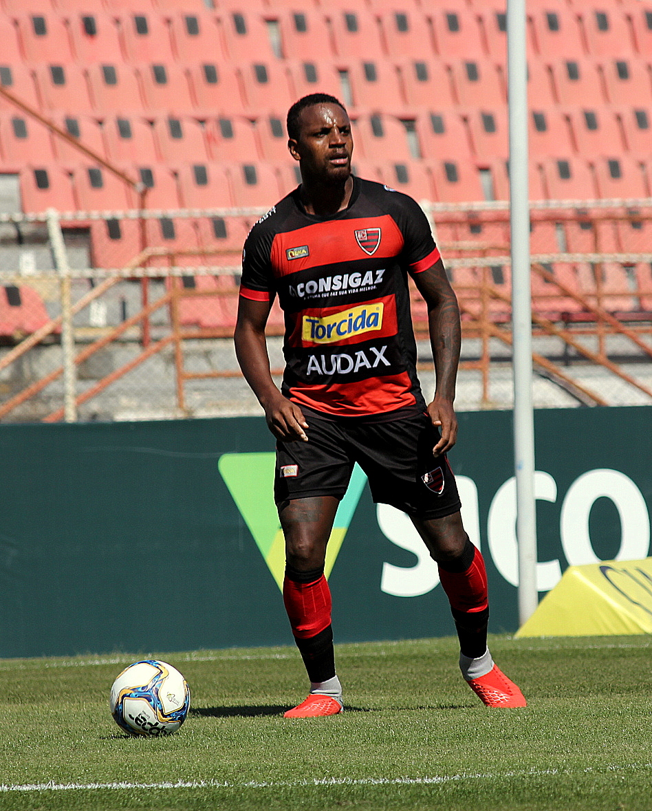 Série B: Na seleção FI, zagueiro do Oeste exalta ponto conquistado contra América