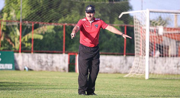 Após terceira derrota seguida, treinador é demitido de time da Série C