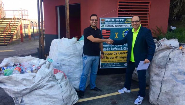 Edson Alves David Filho (e), presidente do Flamengo; e Edivaldo Ferraz (d), empresário da E&L Marketing Esportivo 