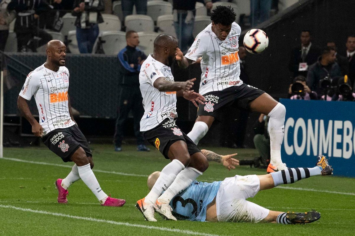 Fortaleza x Corinthians – Timão quer se aproximar da ponta antes de clássico