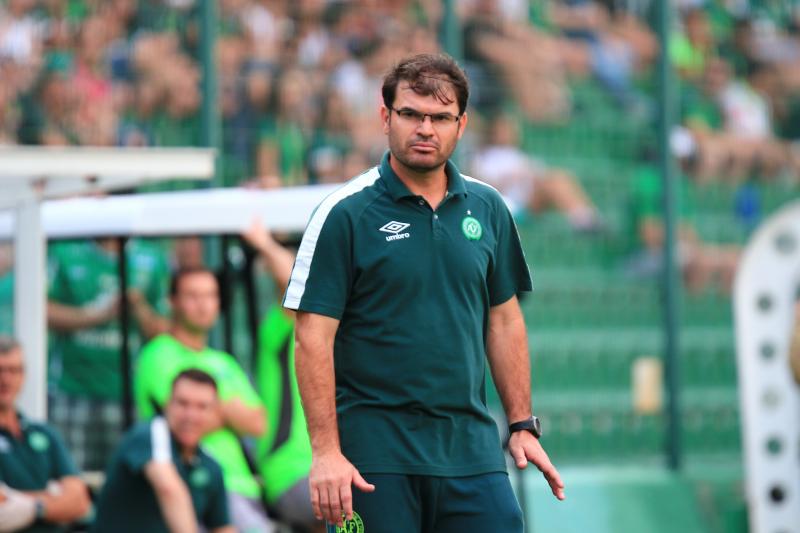 Chapecoense x Bahia – Quem encerrará ‘jejum’ de vitórias no Brasileirão?