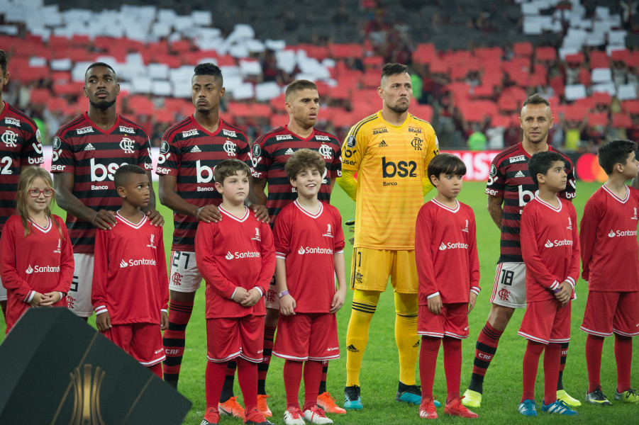 Herói, goleiro comemora classificação do Flamengo: “Dia da glória”