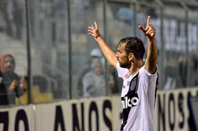 Série B: Médicos da Ponte Preta adotam cautela antes de volta de Rafael Longuine