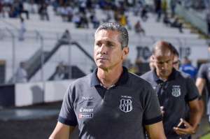 Jorginho abre o coração e conta que quase deixou a Ponte temendo pela saúde da esposa