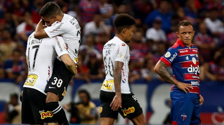 Corintianos vão no embalo para o clássico