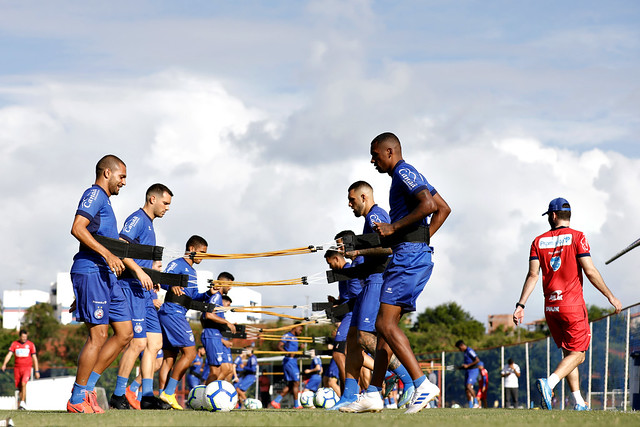 Sem vencer há cinco jogos no Brasileiro, Bahia mira reaproximação do G4