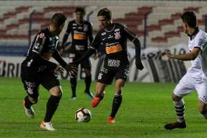 Matheus Jesus e Vital se destacam no Corinthians e podem surgir como novidades