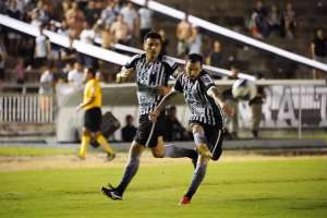Botafogo-PB x Confiança - Belo tenta encerrar crise para voltar para a briga